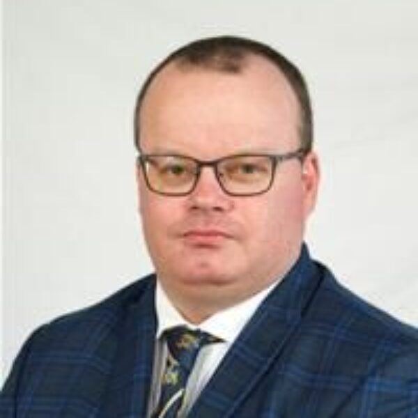 Portrait of Councillor Steve Everett